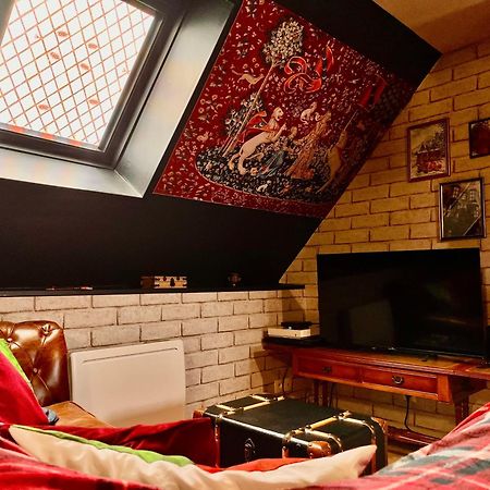 Le Gite Du Sorcier 89 Avallon Kültér fotó